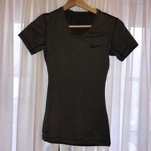 Nike workout T-shirt NWOT